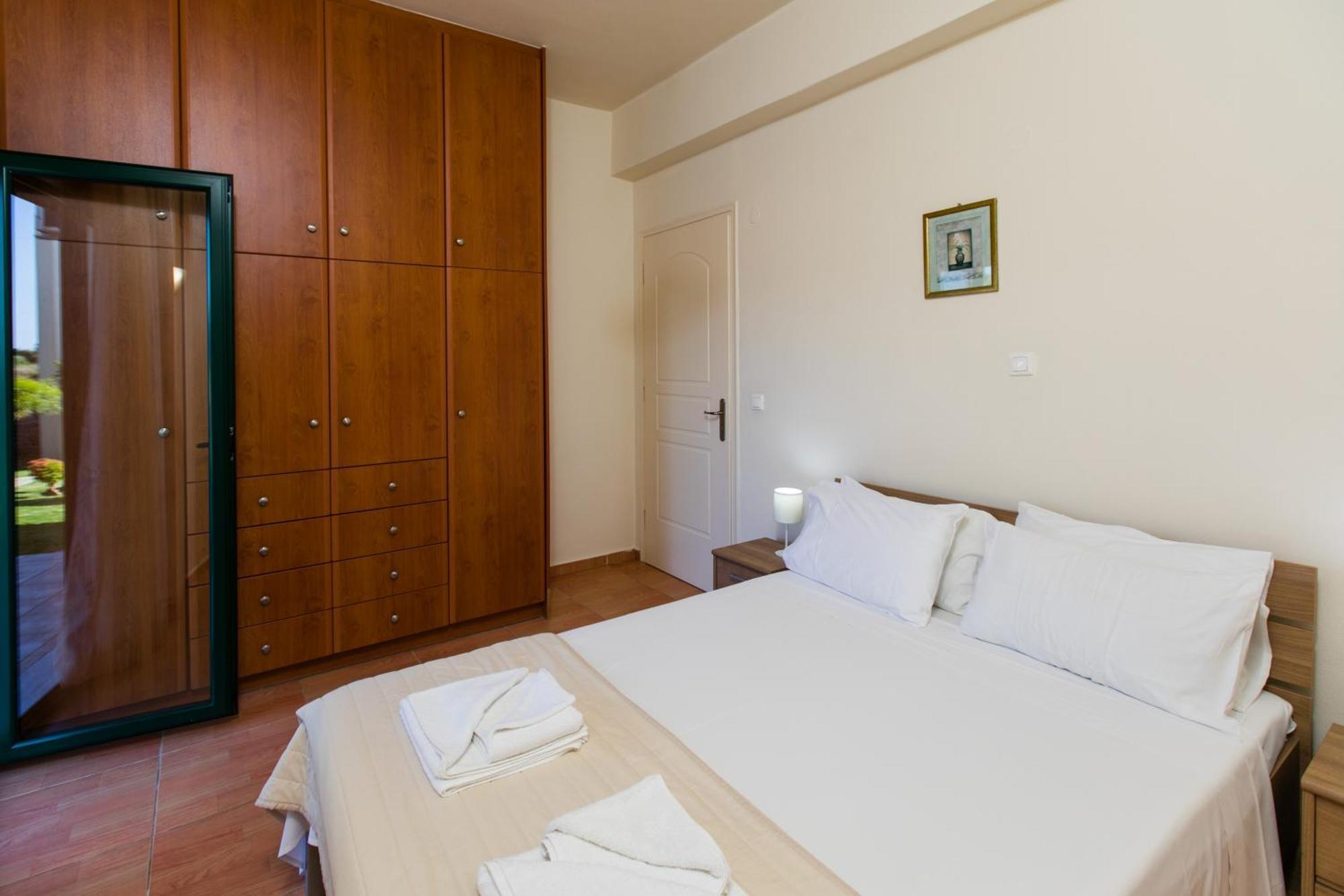 Villa Eleni Asprouliánoi Екстериор снимка