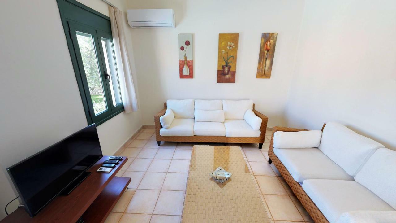 Villa Eleni Asprouliánoi Екстериор снимка